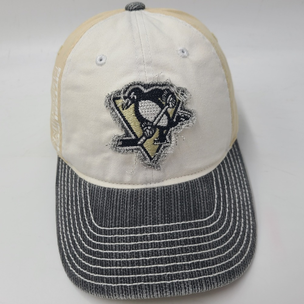 Pittsburgh Penguins Hat Strapback Reebok White Gold Black NHL Hockey Casual Men‎